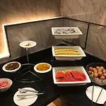 Orange Hotel Select